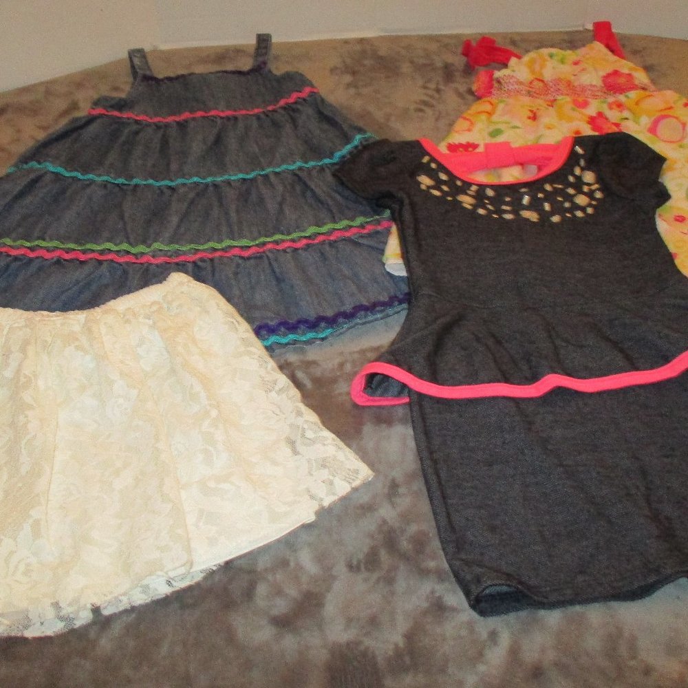 Girls Lot of 3 Dresses and 1 Skirt Size 5/5T